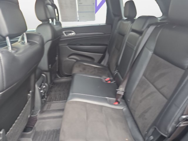 Used 2019 Jeep Grand Cherokee Altitude AWD/4WD image 13