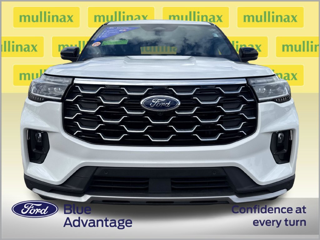 Certified 2026 Ford Explorer Platinum RWD image 11