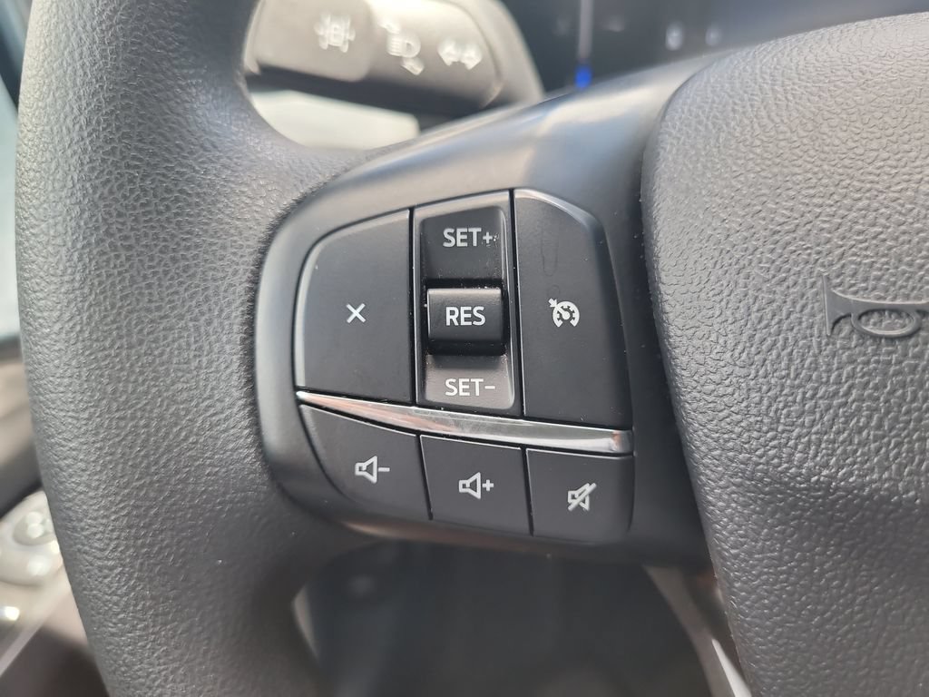Certified 2025 Ford Maverick XL FWD image 25