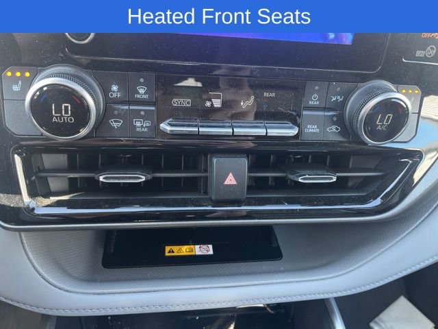 Used 2024 Toyota Highlander XLE image 11