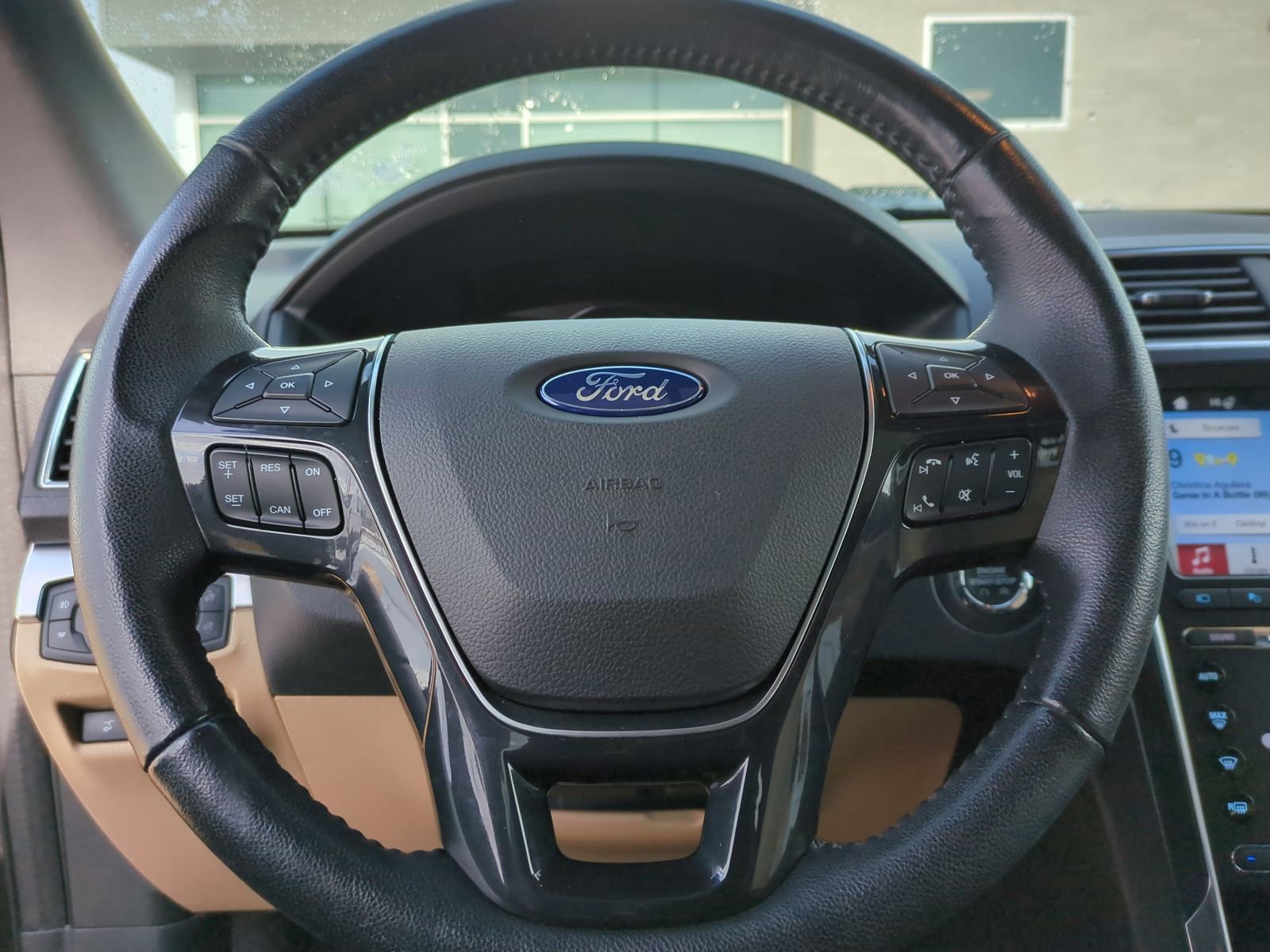 Certified 2017 Ford Explorer Limited w/ Equipment Group 301A image 31