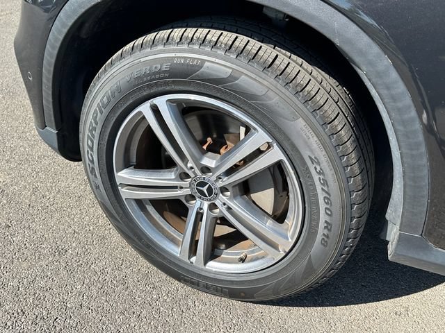 Used 2021 Mercedes-Benz GLC 300 4MATIC w/ Driver Assistance Package image 7