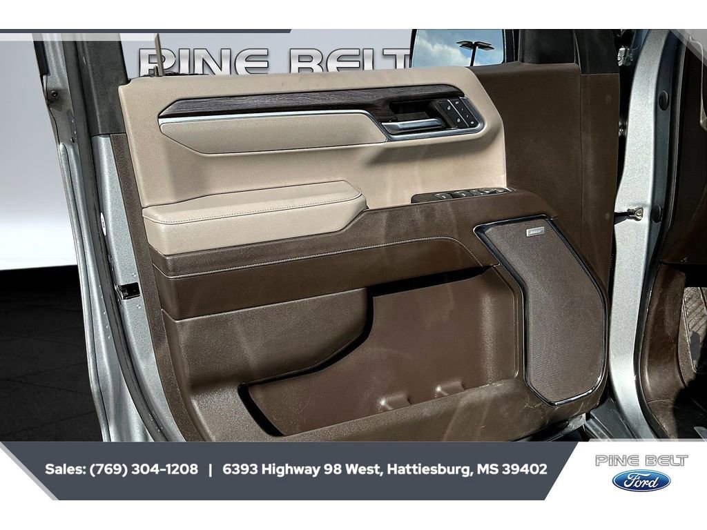 Used 2023 Chevrolet Silverado 1500 LTZ w/ Technology Package image 18