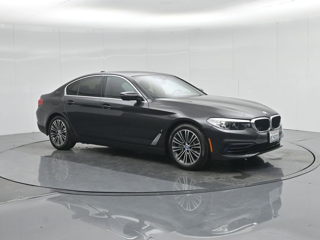 Used 2019 BMW 530e w/ Convenience Package image 29