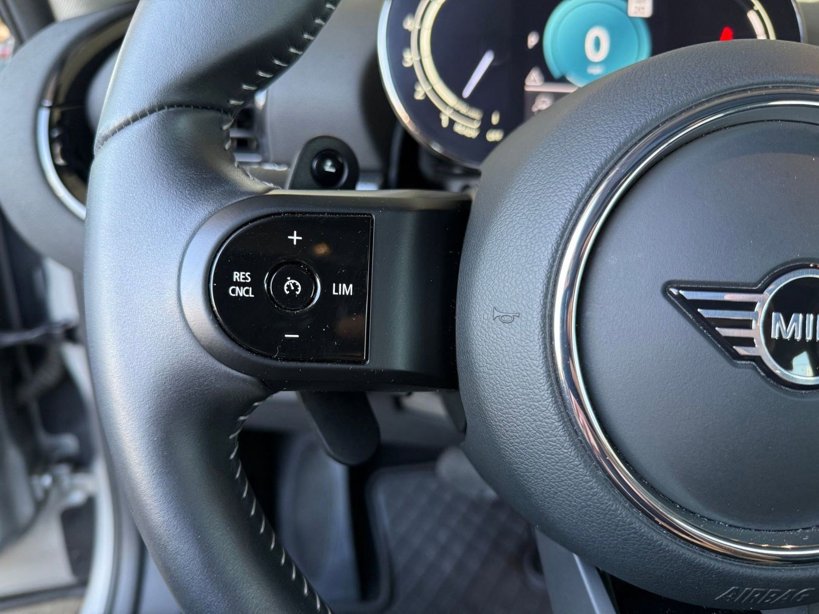 Used 2024 MINI Cooper Clubman S AWD/4WD image 19