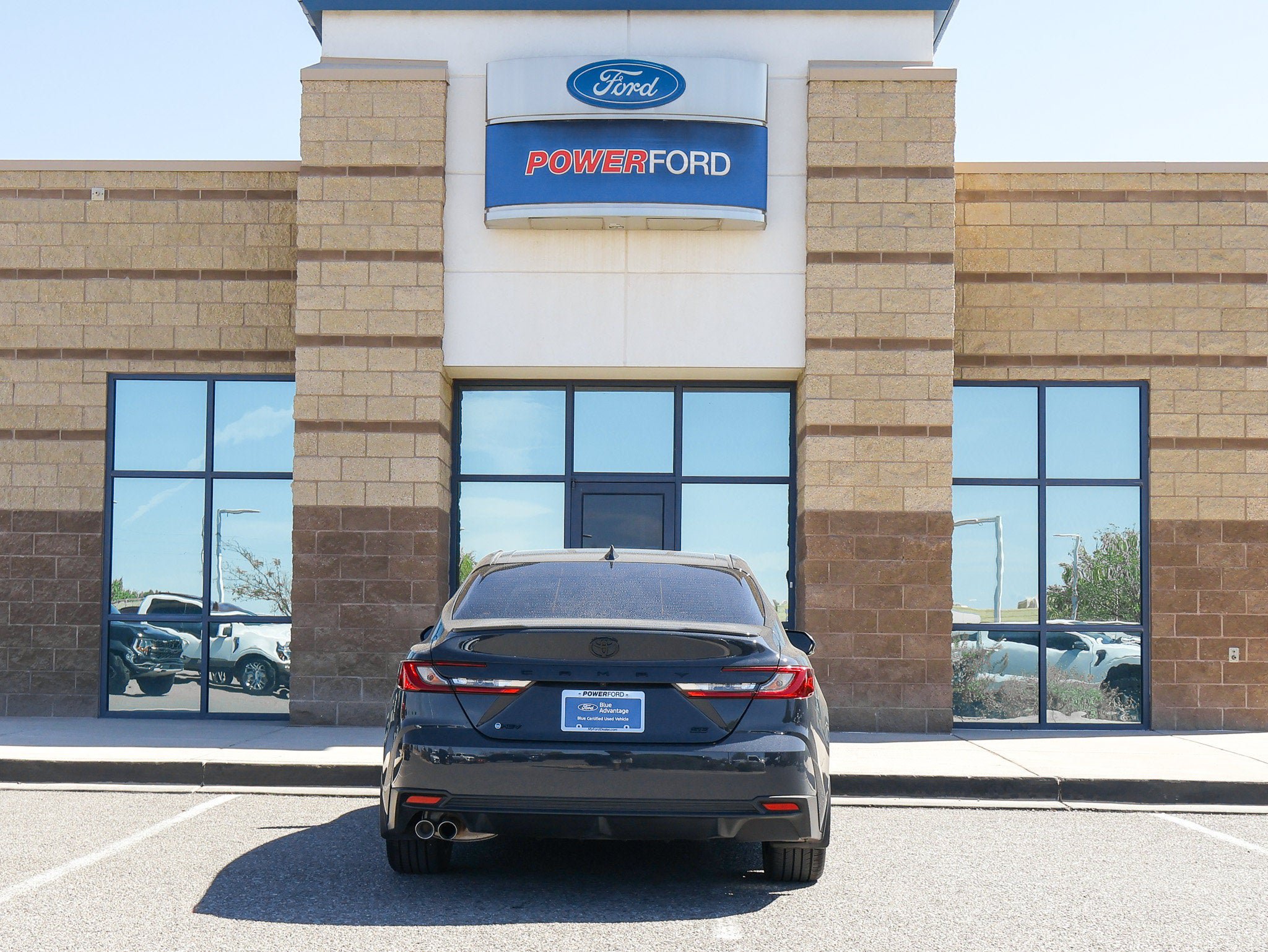 Used 2026 Toyota Camry SE FWD image 7
