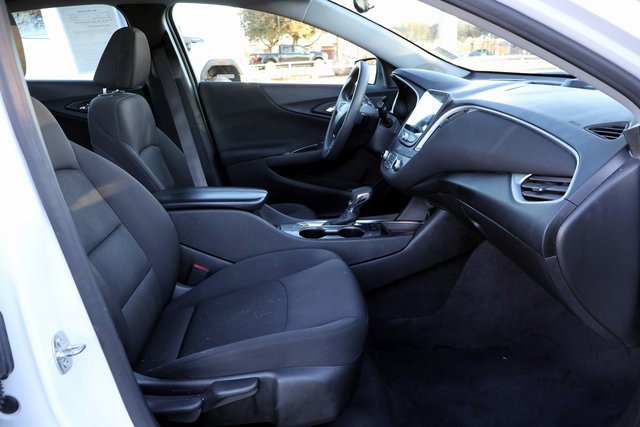 Used 2024 Chevrolet Malibu LT image 20