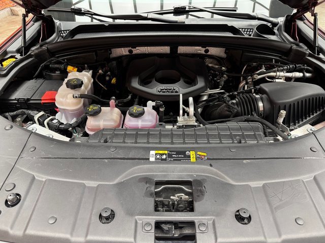 Used 2022 Jeep Grand Cherokee Limited 4xe image 29