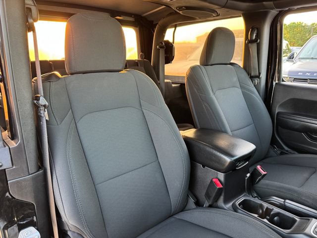 Used 2018 Jeep Wrangler Sport AWD/4WD image 17