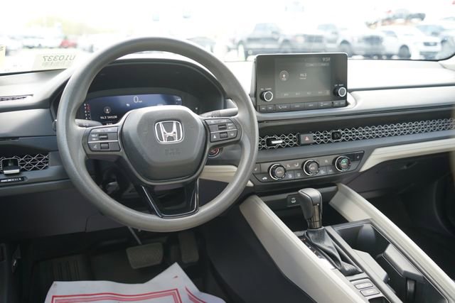 Used 2024 Honda Accord EX image 9