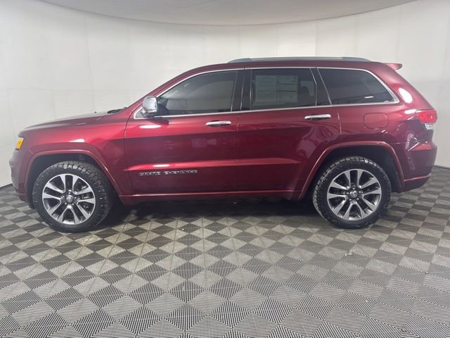 Used 2018 Jeep Grand Cherokee Overland AWD/4WD image 7