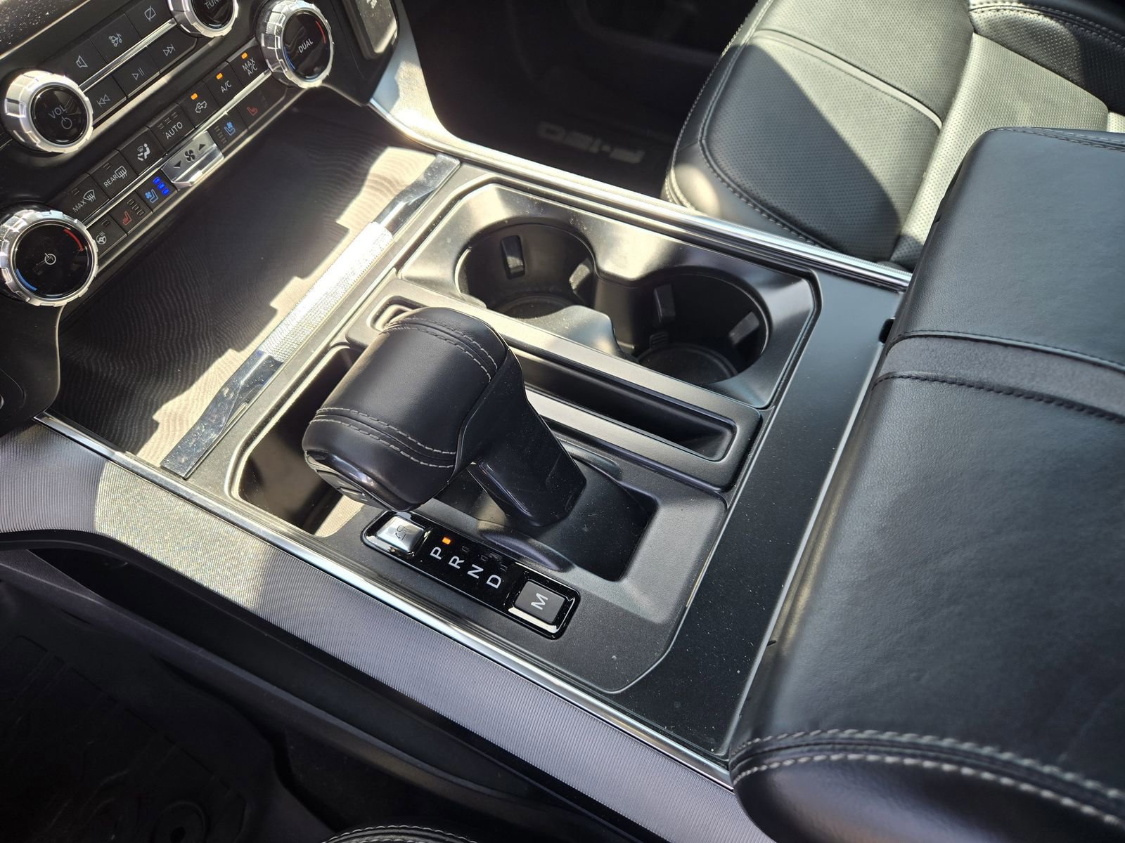 Certified 2023 Ford F150 Platinum w/ Equipment Group 701A High image 18