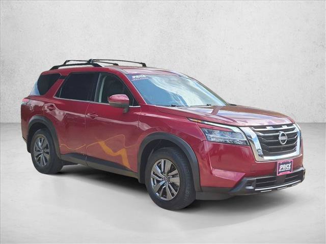Used 2022 Nissan Pathfinder SV w/ SV Black Package FWD image 3