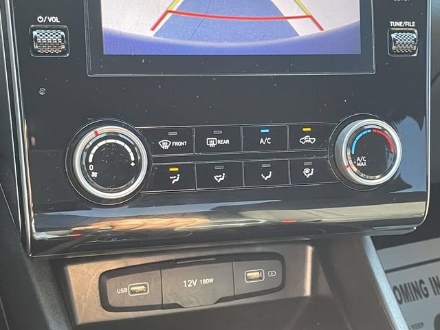 Used 2024 Hyundai Santa Cruz SE AWD/4WD image 25
