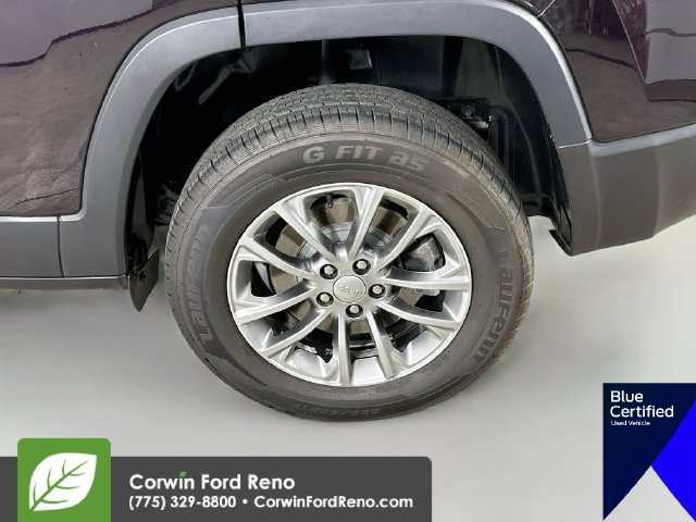 Used 2021 Jeep Cherokee Latitude Lux w/ Comfort/Convenience Group AWD/4WD image 36