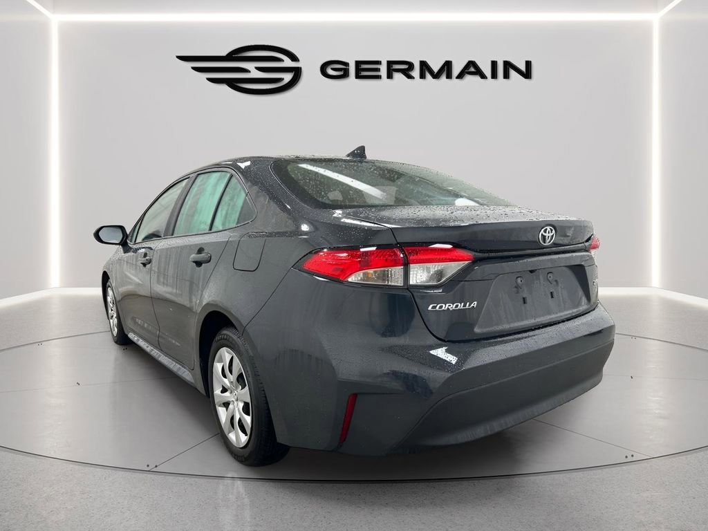 Used 2025 Toyota Corolla LE image 3