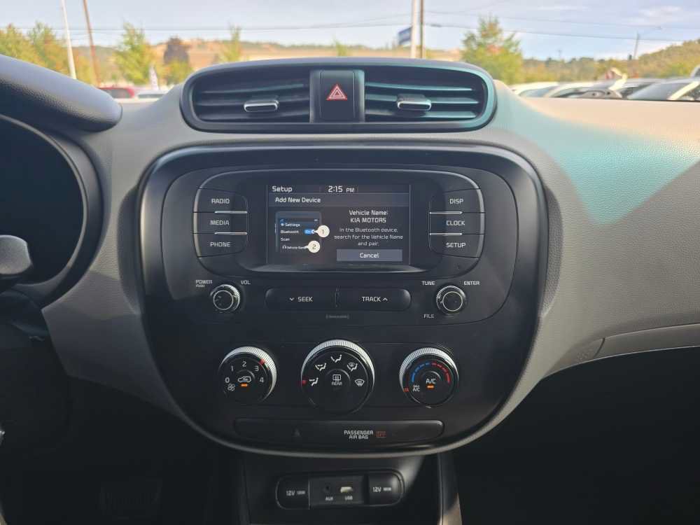 Used 2019 Kia Soul FWD image 12
