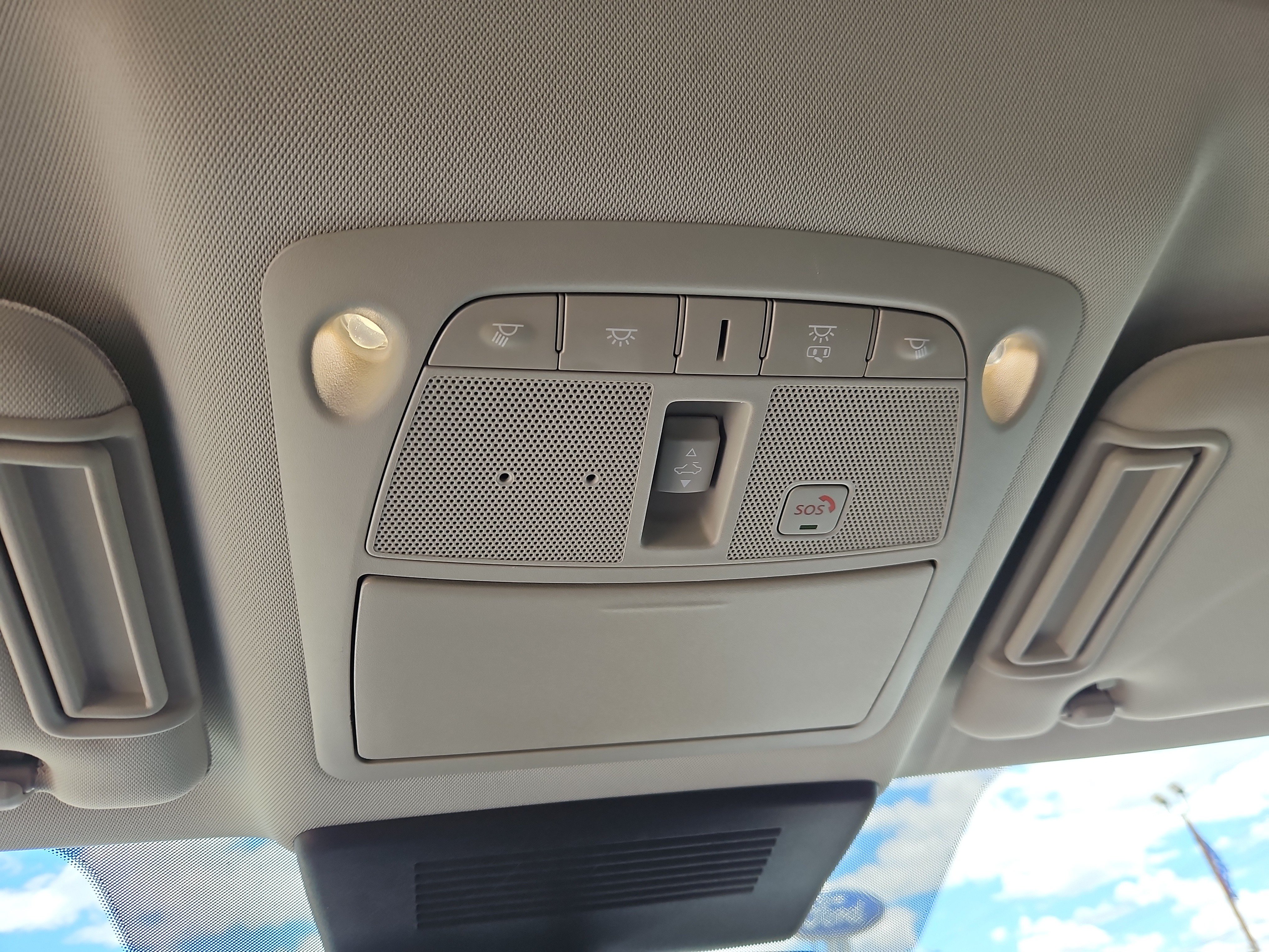 Used 2022 Nissan Armada SL AWD/4WD image 13