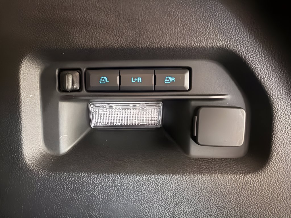 Certified 2023 Ford Explorer Limited w/ Limited Technology Package AWD/4WD image 11