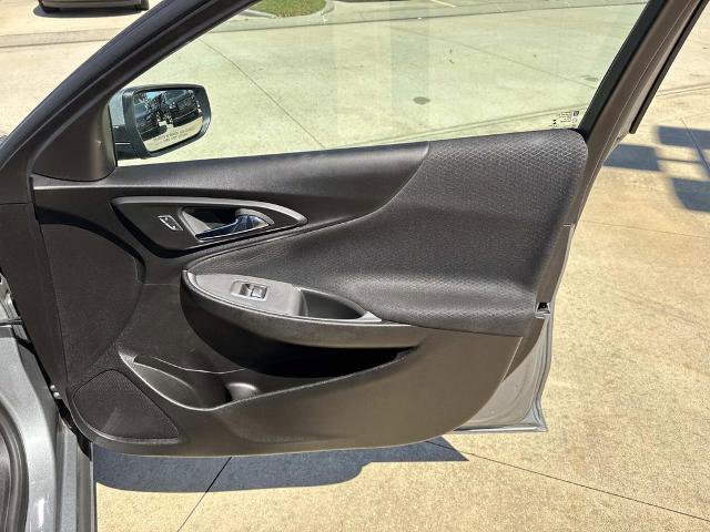 Used 2023 Chevrolet Malibu LT image 16