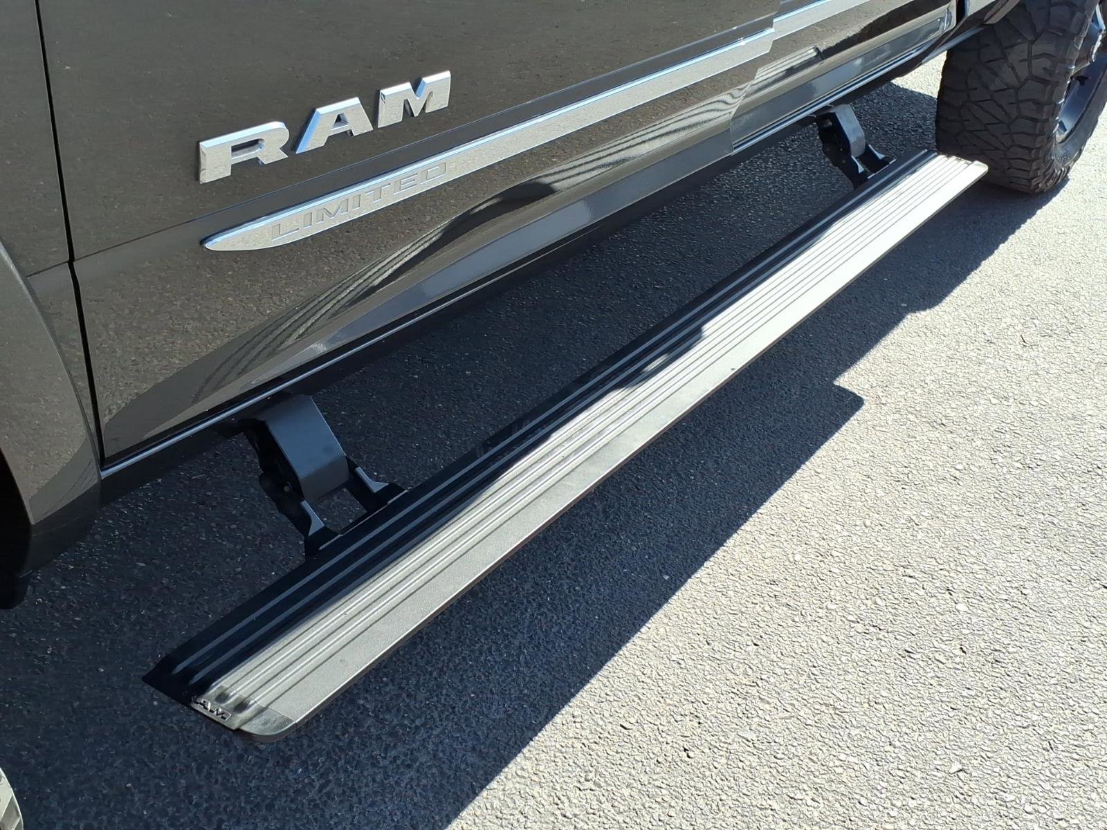 Used 2022 RAM 2500 Limited AWD/4WD image 11