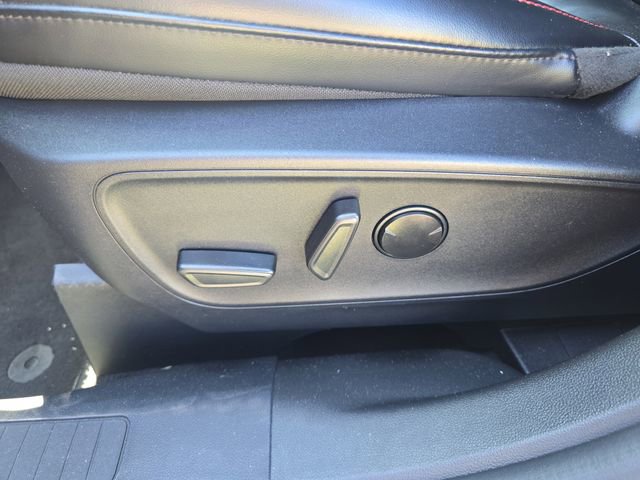 Certified 2024 Ford Escape ST-Line AWD/4WD image 13