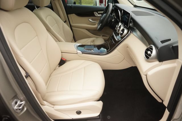 Used 2022 Mercedes-Benz GLC 300 image 19