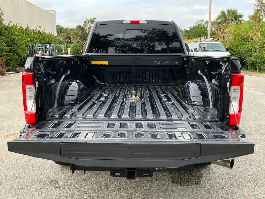 Certified 2019 Ford F250 Lariat w/ Chrome Package image 9