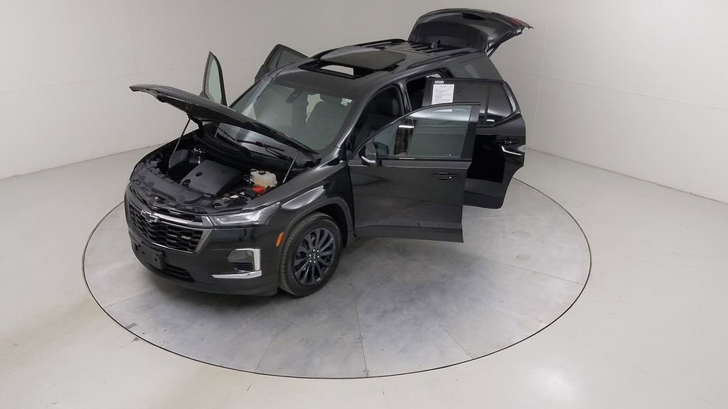 Used 2023 Chevrolet Traverse RS image 59