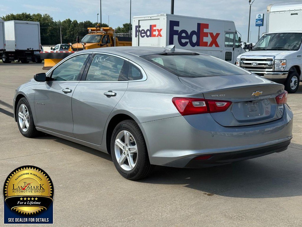 Used 2024 Chevrolet Malibu LT FWD image 7