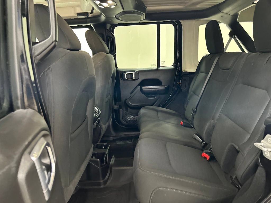 Used 2022 Jeep Wrangler Unlimited Sport AWD/4WD image 24