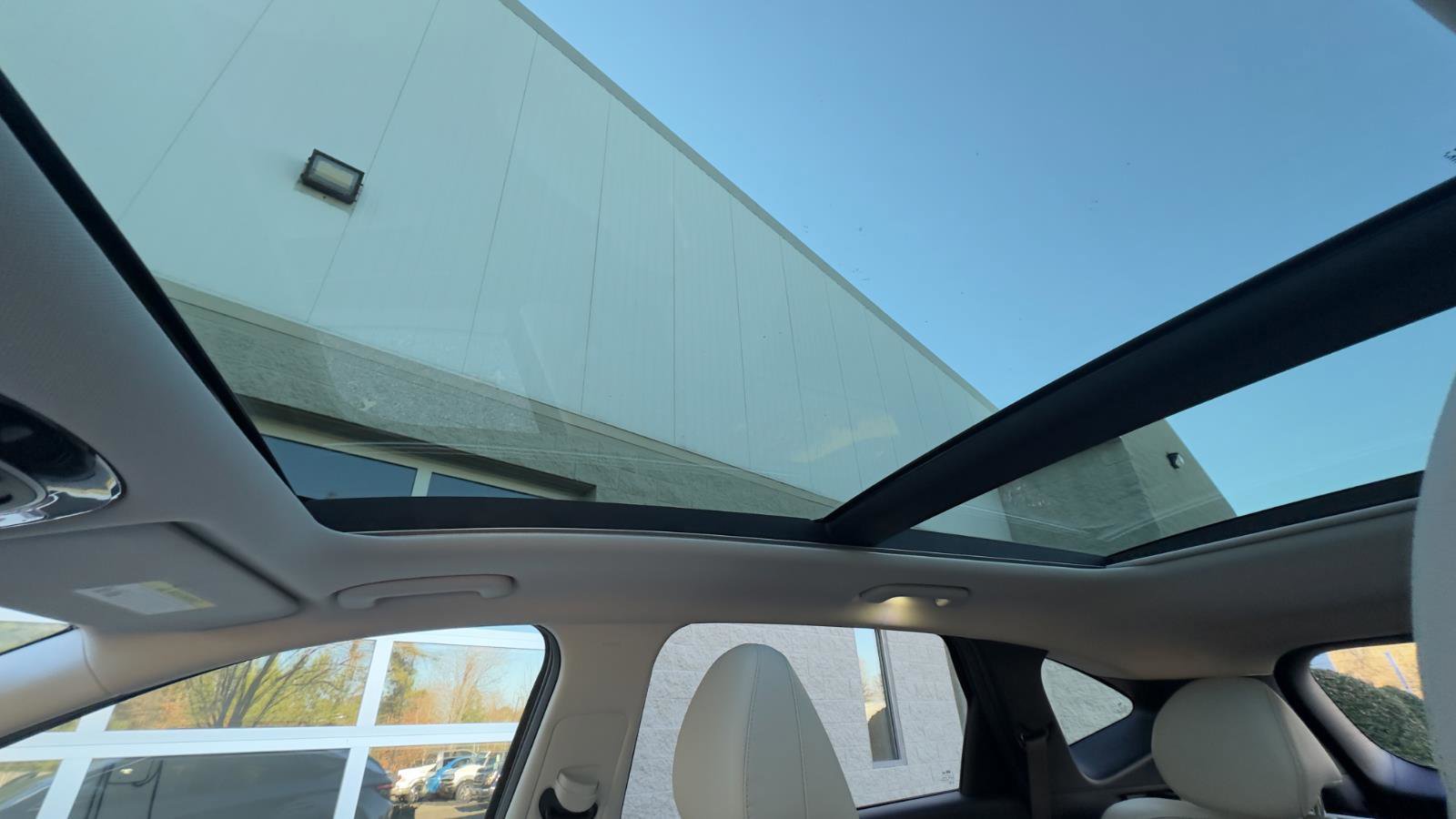 Used 2022 Hyundai Tucson Limited image 25