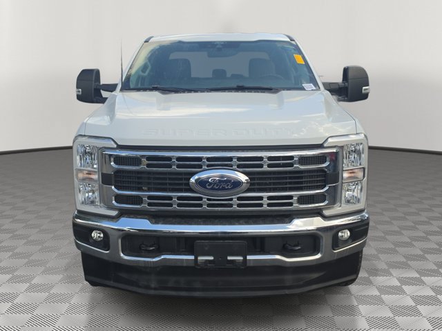 Certified 2025 Ford F250 XLT w/ FX4 Off-Road Package AWD/4WD image 2
