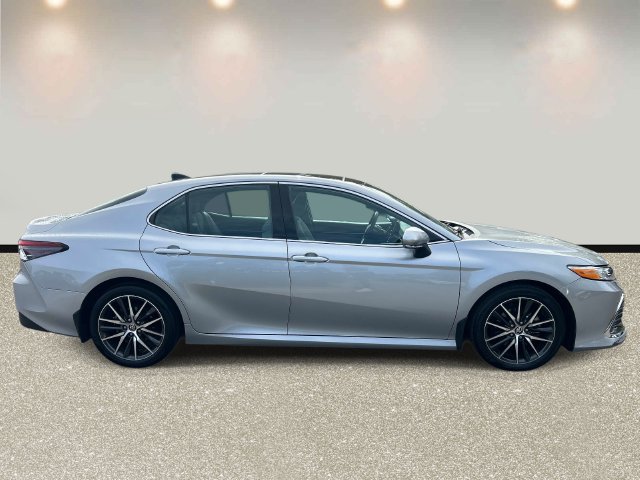 Used 2023 Toyota Camry XLE w/ Navigation Package FWD image 4