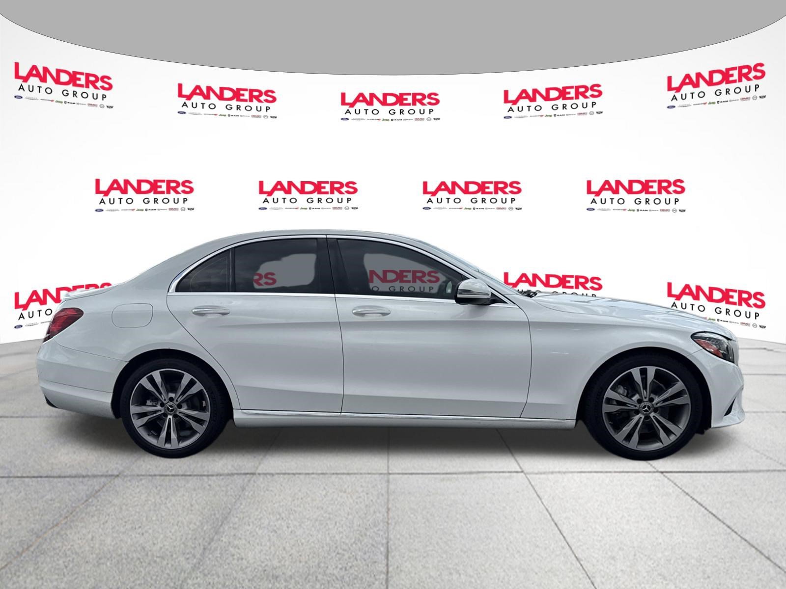 Used 2019 Mercedes-Benz C 300 Sedan image 2