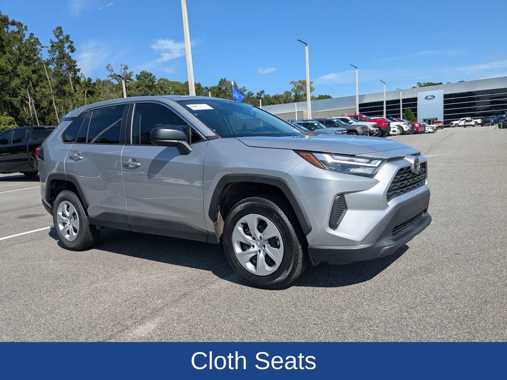Used 2024 Toyota RAV4 LE FWD video 2