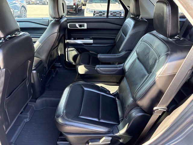 Certified 2023 Ford Explorer XLT w/ Equipment Group 202A RWD image 11