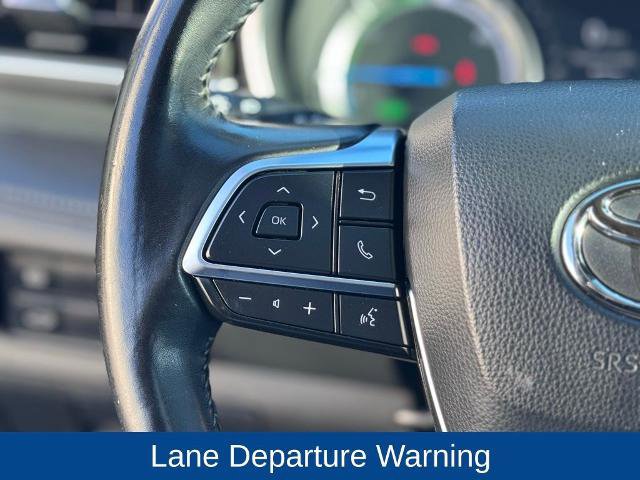 Used 2021 Toyota Highlander XLE image 11