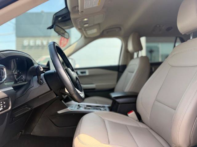 Certified 2023 Ford Explorer XLT w/ Equipment Group 202A AWD/4WD image 17