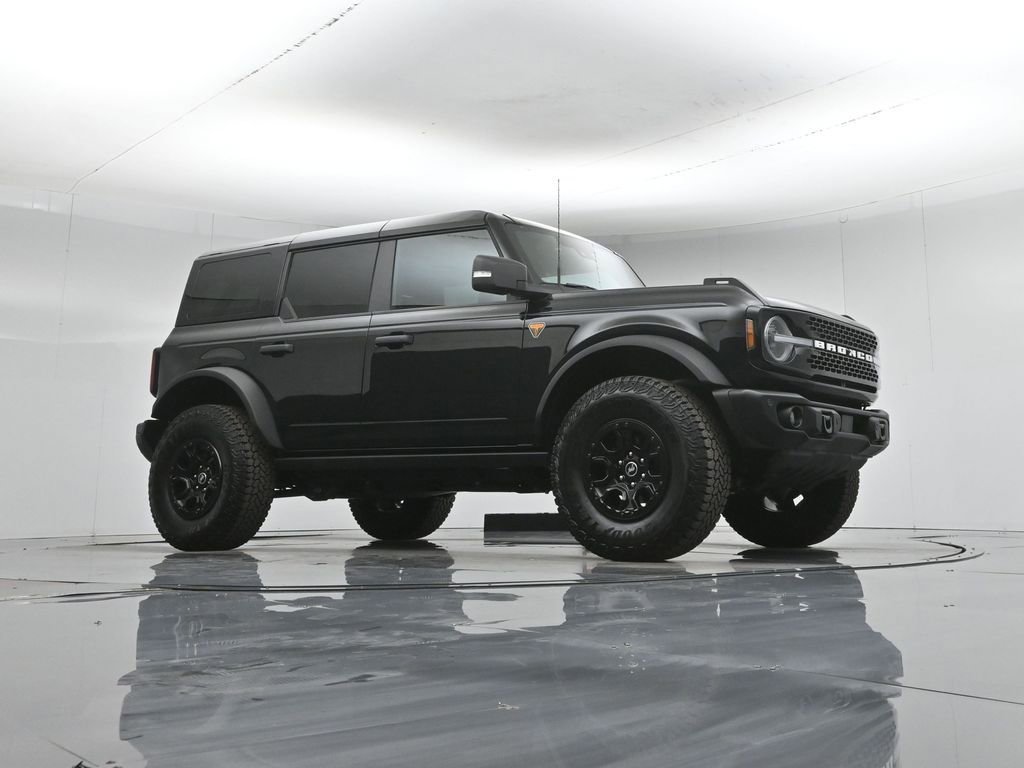 Certified 2025 Ford Bronco Badlands AWD/4WD image 4