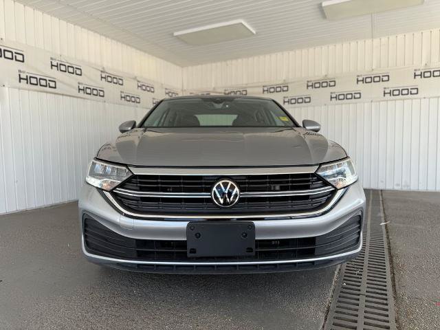 Used 2024 Volkswagen Jetta SE FWD image 20