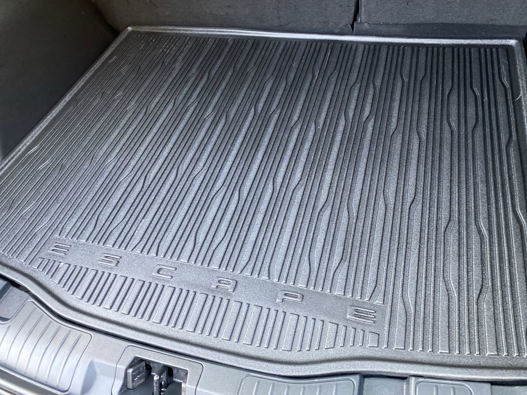 Certified 2025 Ford Escape ST-Line Elite w/ Premium Technology Package image 20