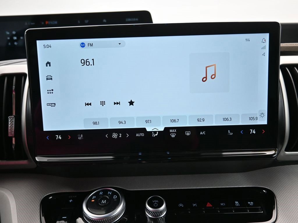 Certified 2025 Ford Expedition Active image 32