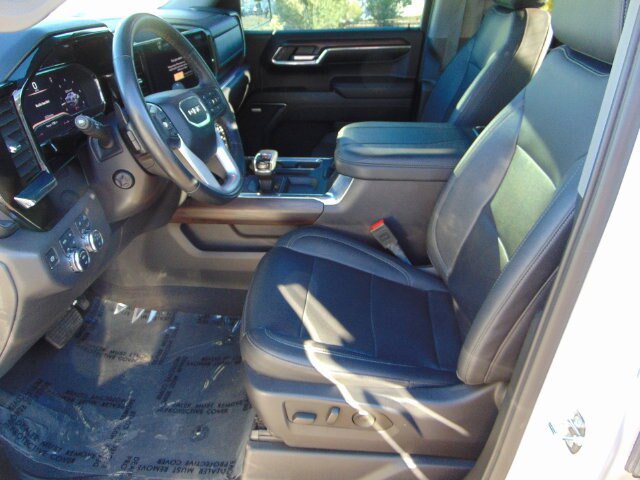 Used 2024 GMC Sierra 1500 SLT AWD/4WD image 10