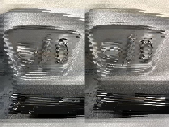 Used 2024 Toyota Camry SE w/ Convenience Package image 4