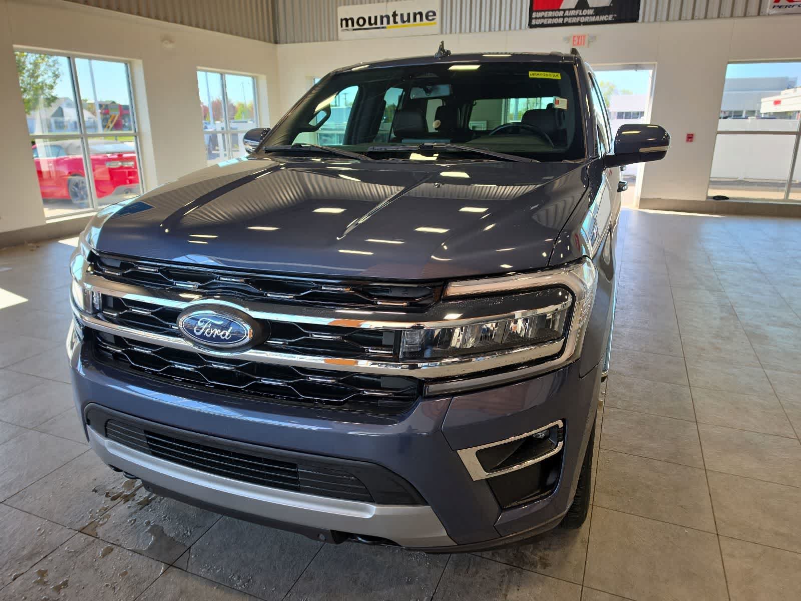 Certified 2022 Ford Expedition Limited AWD/4WD image 2