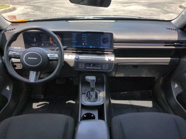 Used 2025 Hyundai Kona SEL FWD image 14