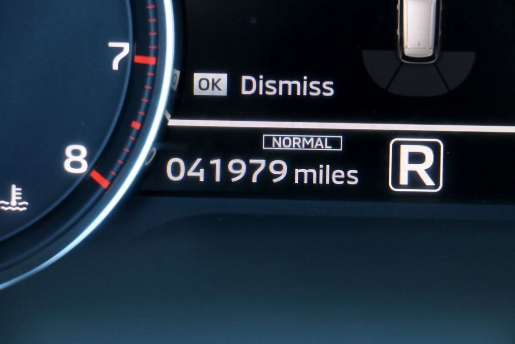 Used 2024 Mitsubishi Outlander SE image 11