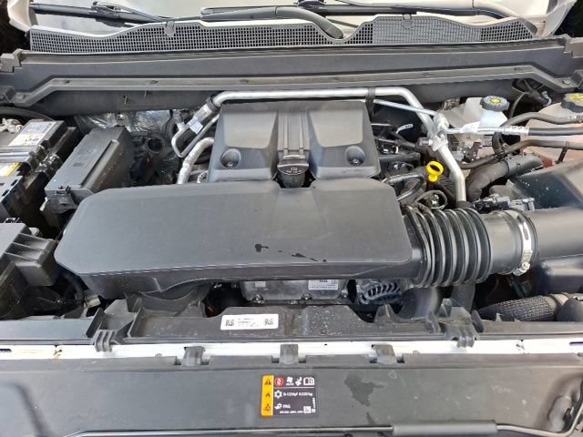 Used 2025 Chevrolet Colorado Trail Boss AWD/4WD image 34