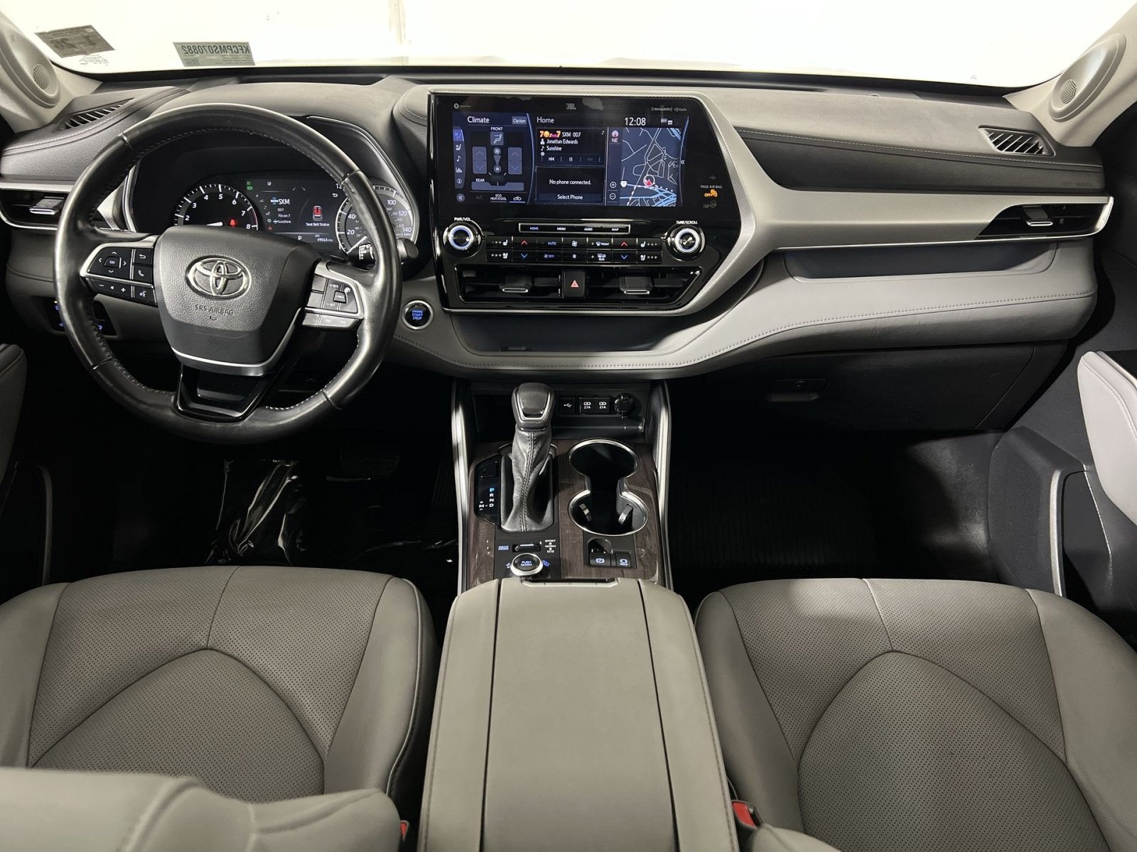 Used 2021 Toyota Highlander Platinum AWD/4WD image 23
